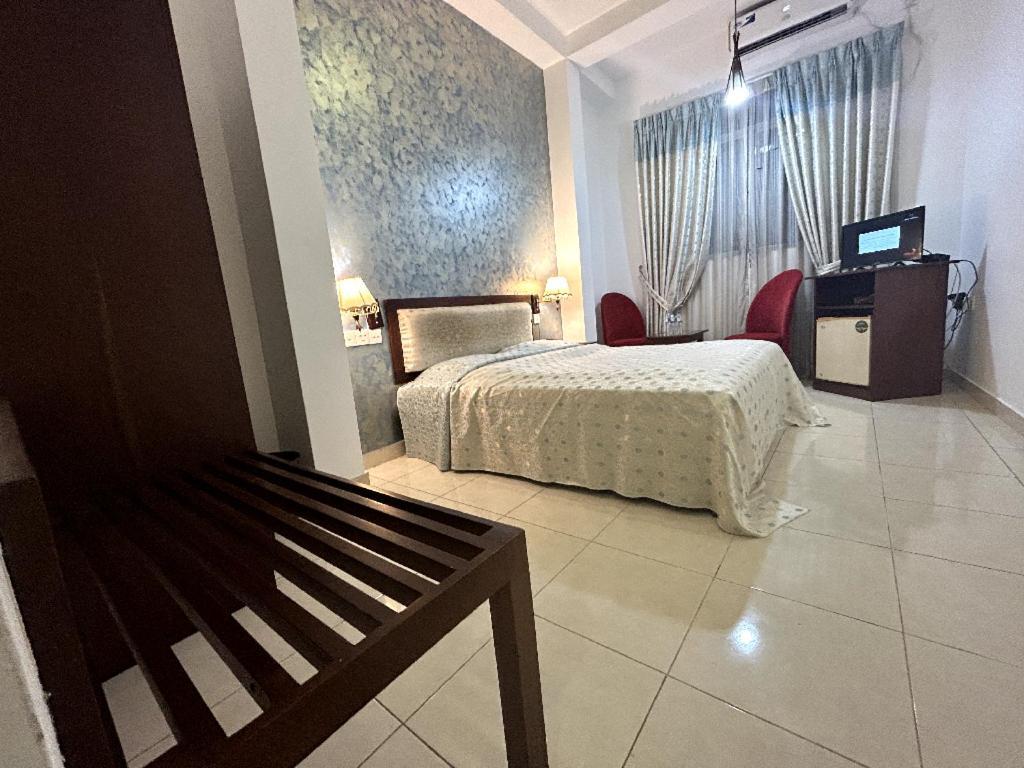 K And K Country Resort Minuwangoda Esterno foto