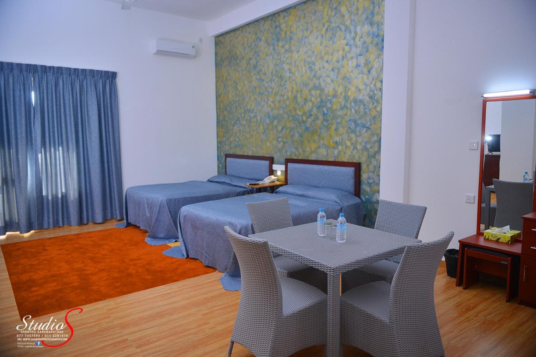 K And K Country Resort Minuwangoda Esterno foto