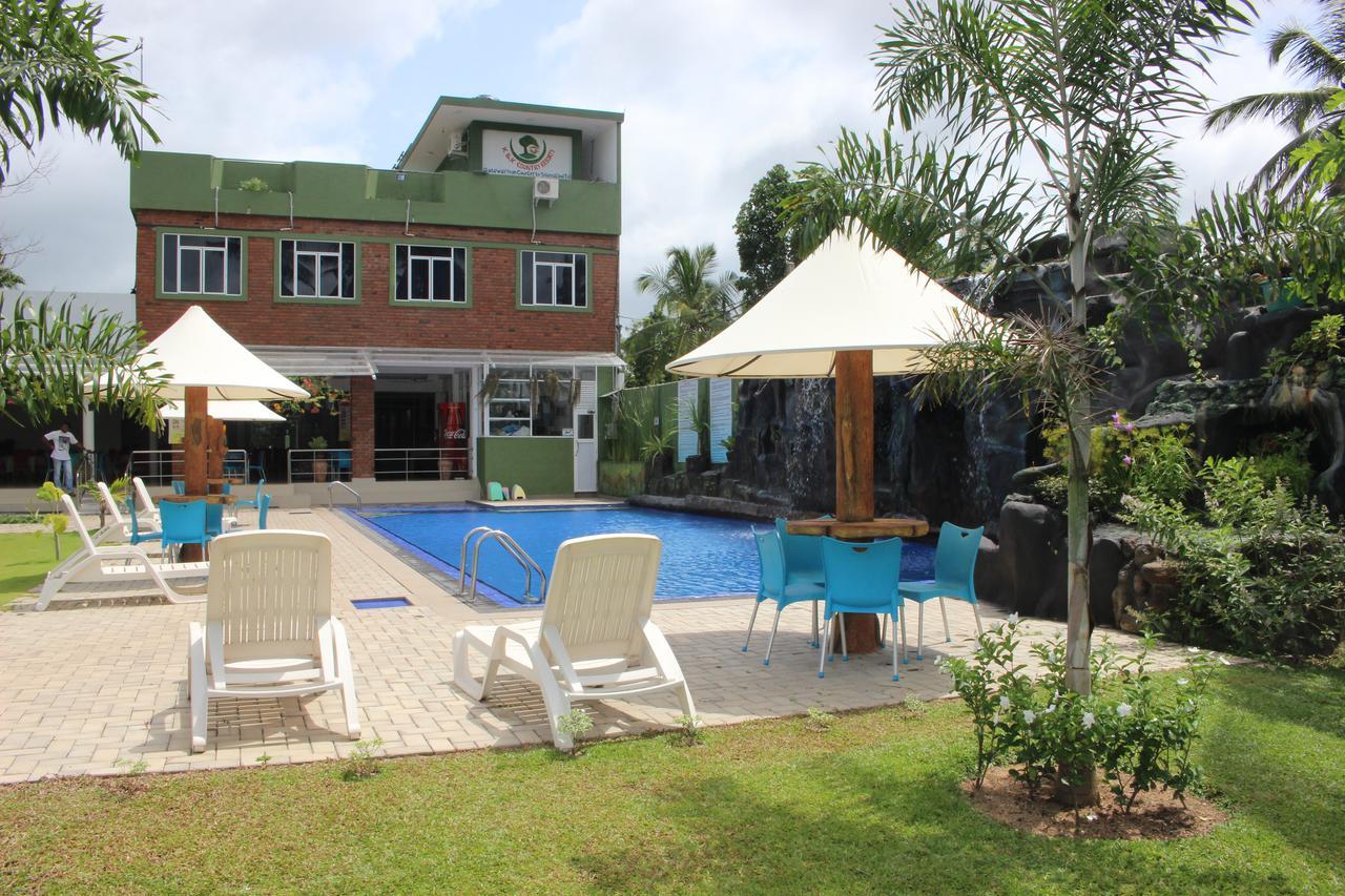 K And K Country Resort Minuwangoda Esterno foto