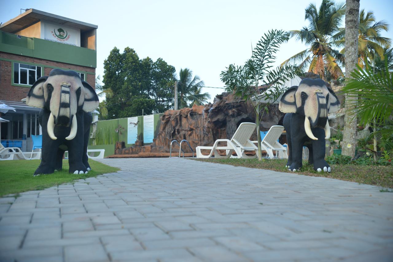 K And K Country Resort Minuwangoda Esterno foto